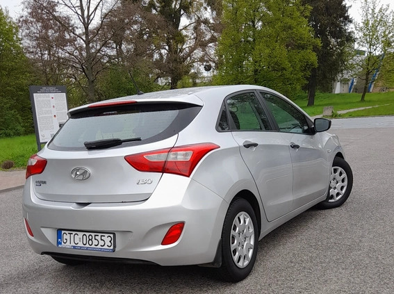 Hyundai I30 cena 19000 przebieg: 305470, rok produkcji 2013 z Gniew małe 301